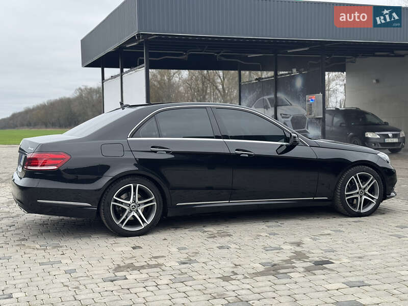 Седан Mercedes-Benz E-Class 2013 в Виннице