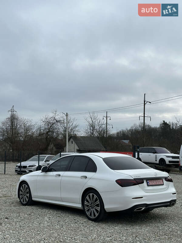 Седан Mercedes-Benz E-Class 2021 в Новояворівську