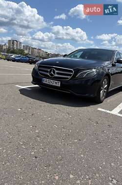 Седан Mercedes-Benz E-Class 2016 в Киеве