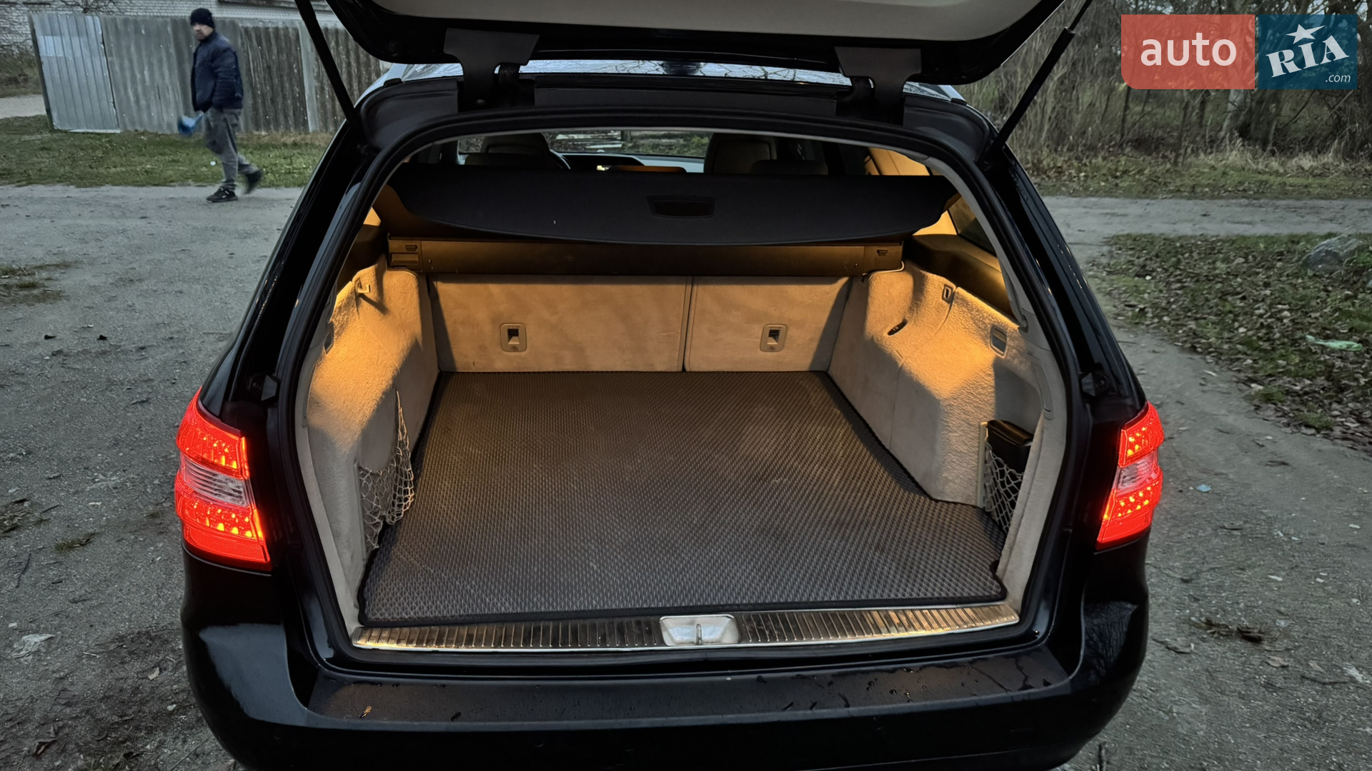 2010 Mercedes-Benz E-klasse - мініатюра 7