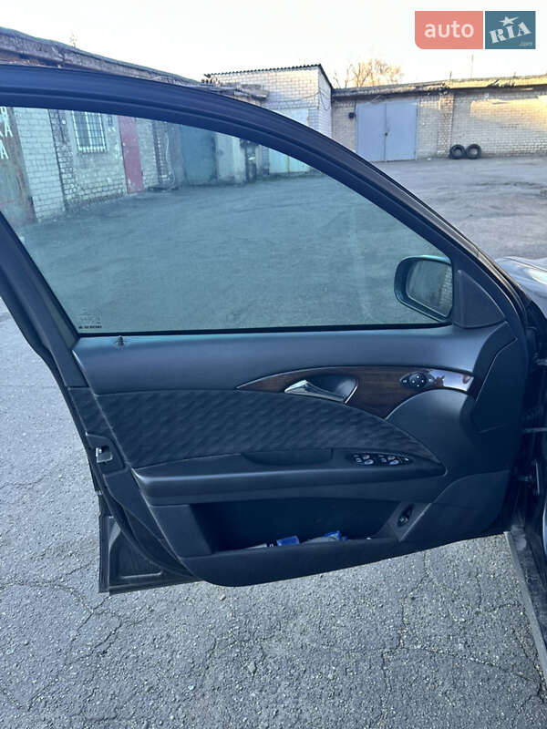 Седан Mercedes-Benz E-Class 2002 в Запоріжжі