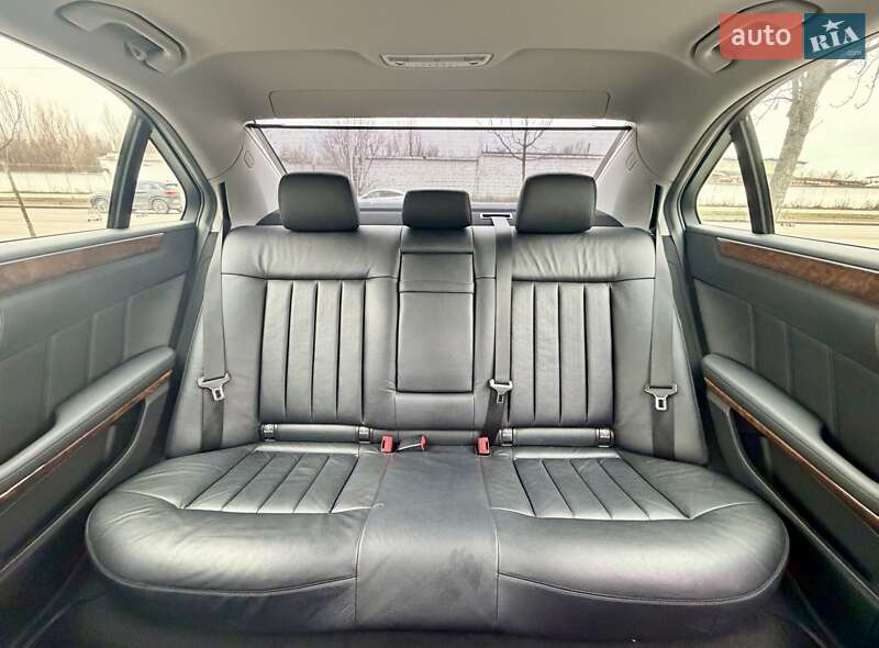 Седан Mercedes-Benz E-Class 2010 в Києві