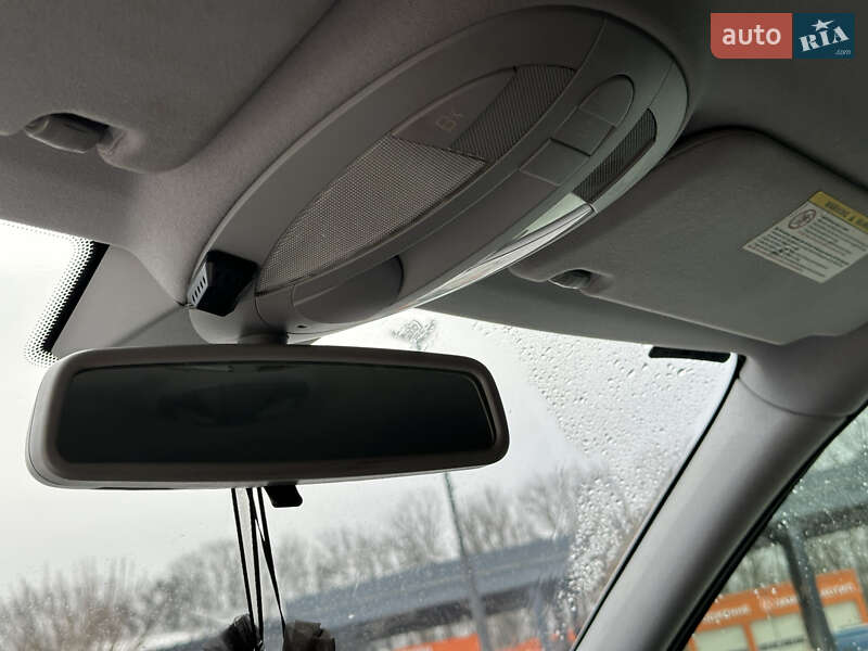 Седан Mercedes-Benz E-Class 2005 в Луцьку