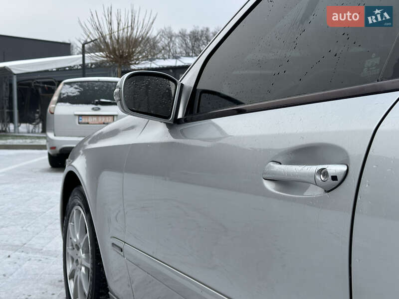 Седан Mercedes-Benz E-Class 2005 в Луцьку