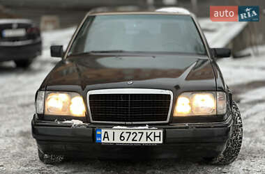 Седан Mercedes-Benz E-Class 1994 в Киеве
