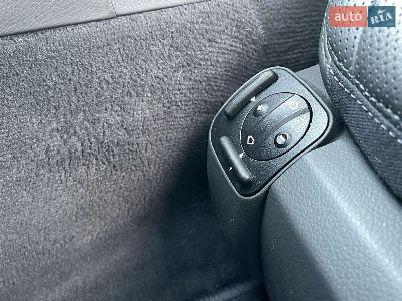 Седан Mercedes-Benz E-Class 2003 в Києві фото 22 Седан Mercedes-Benz E-Class 2003 в Києві