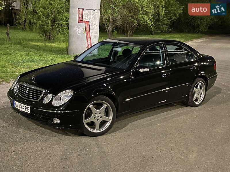 Седан Mercedes-Benz E-Class 2003 в Києві фото 46 Седан Mercedes-Benz E-Class 2003 в Києві
