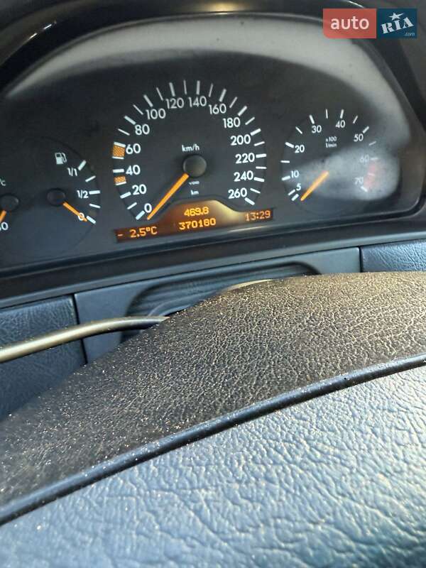 Седан Mercedes-Benz E-Class 1997 в Запорожье