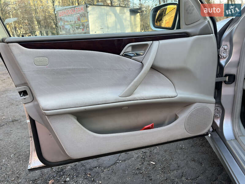 Седан Mercedes-Benz E-Class 1998 в Дніпрі