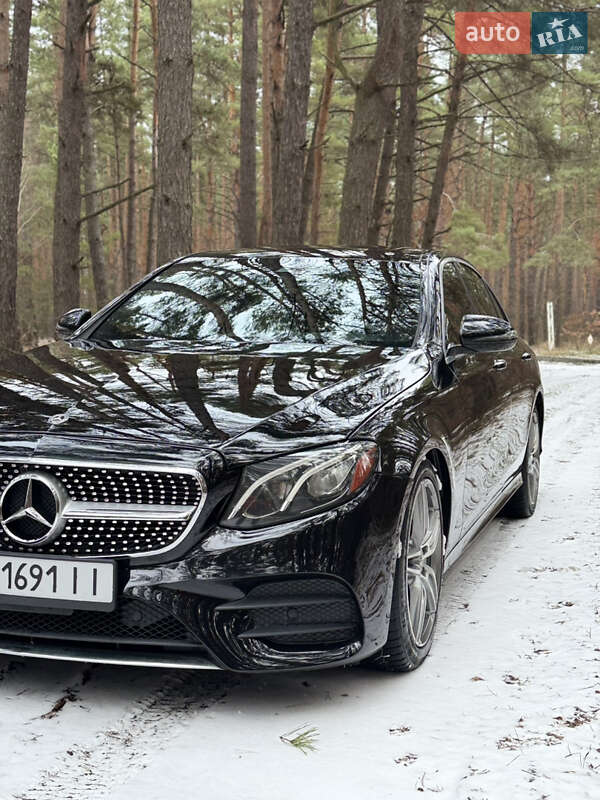 Седан Mercedes-Benz E-Class 2018 в Києві