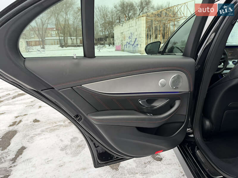 Седан Mercedes-Benz E-Class 2018 в Запоріжжі фото 21 Седан Mercedes-Benz E-Class 2018 в Запоріжжі