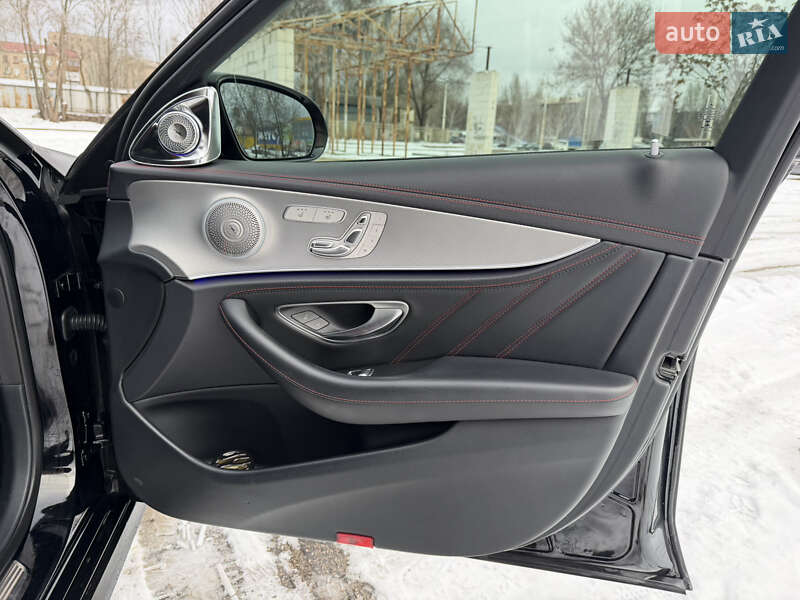 Седан Mercedes-Benz E-Class 2018 в Запоріжжі фото 30 Седан Mercedes-Benz E-Class 2018 в Запоріжжі