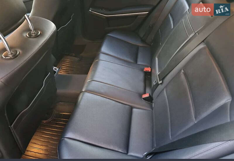 Седан Mercedes-Benz E-Class 2011 в Кривому Розі