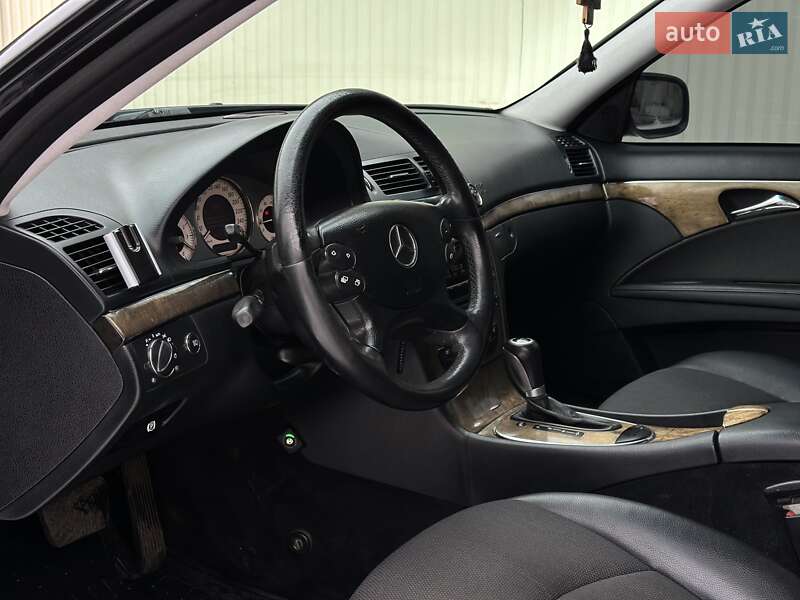 Седан Mercedes-Benz E-Class 2007 в Охтирці