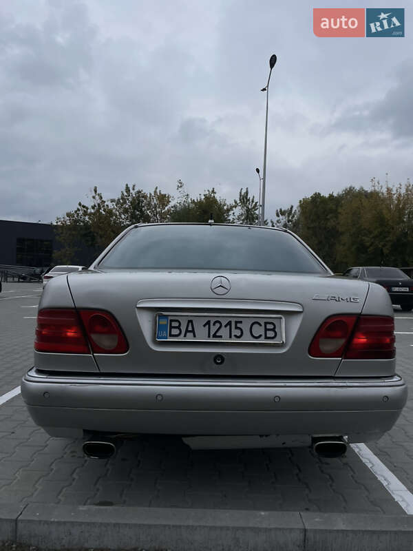 Седан Mercedes-Benz E-Class 1998 в Києві