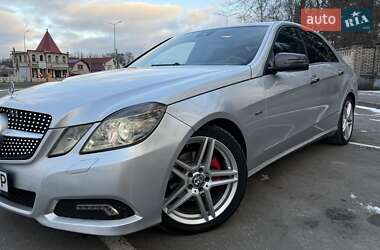 Седан Mercedes-Benz E-Class 2010 в Києві