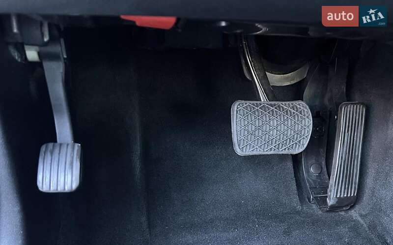 Седан Mercedes-Benz E-Class 2006 в Луцьку