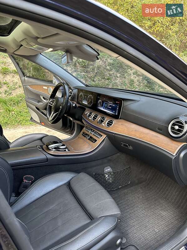 Седан Mercedes-Benz E-Class 2019 в Хусті