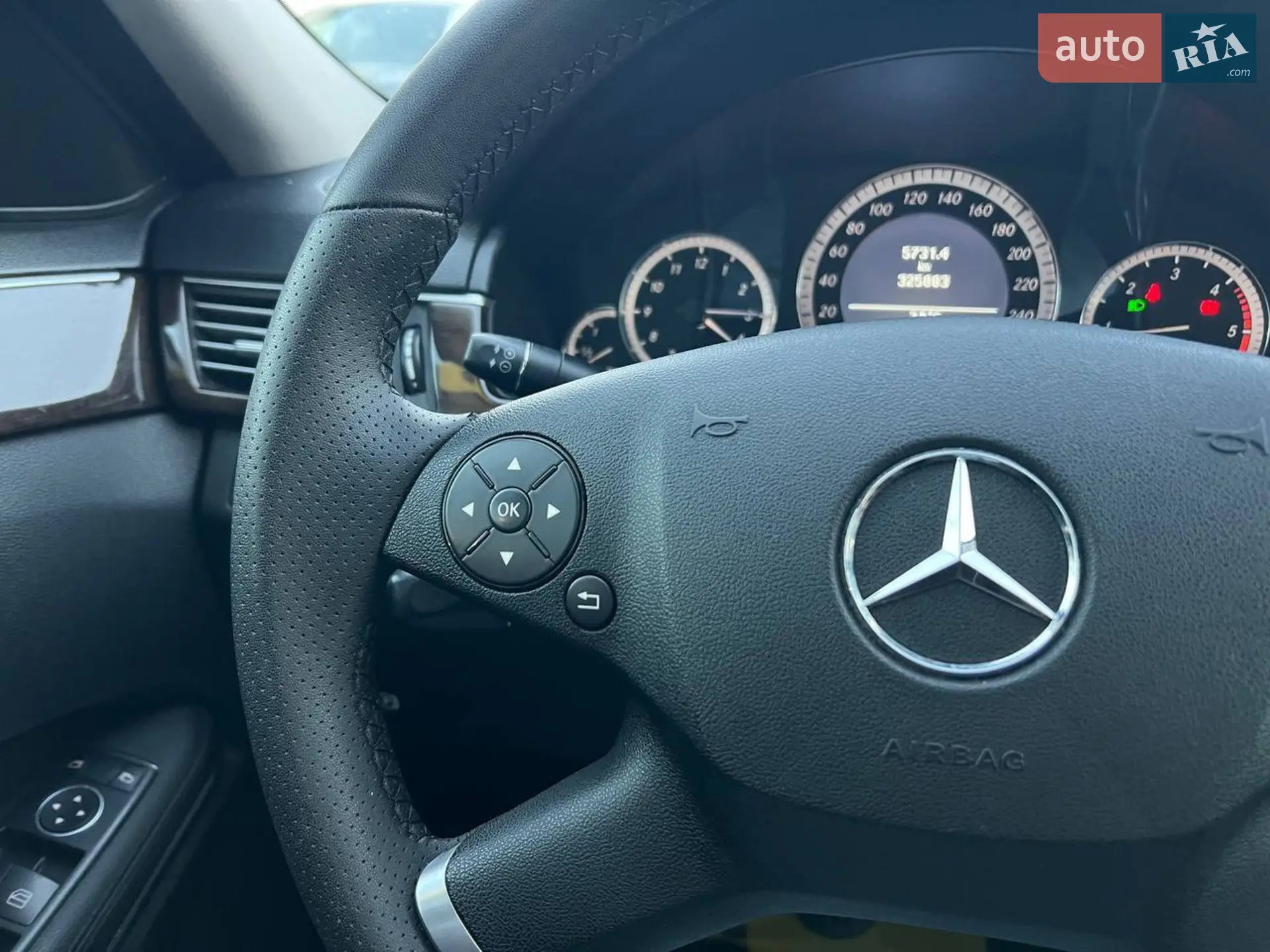 2010 Mercedes-Benz E-klasse - мініатюра 11