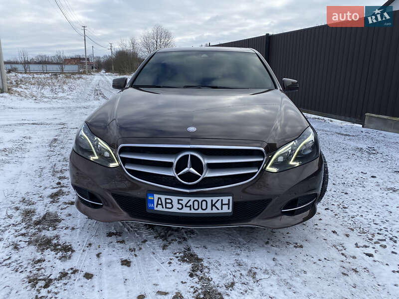 Седан Mercedes-Benz E-Class 2015 в Літині