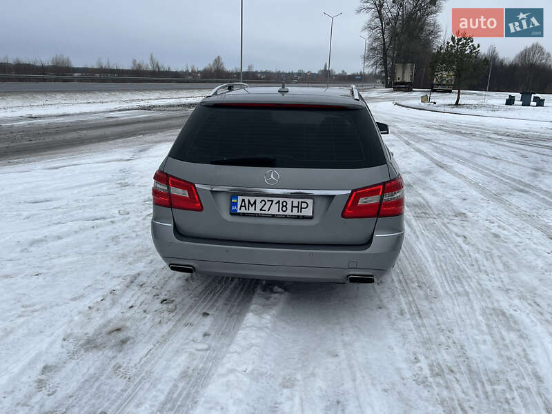 Універсал Mercedes-Benz E-Class 2012 в Звягелі