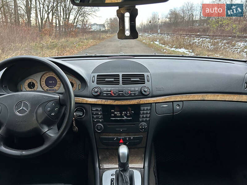 Седан Mercedes-Benz E-Class 2004 в Коломые фото 33 Седан Mercedes-Benz E-Class 2004 в Коломые