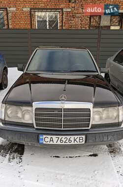 Седан Mercedes-Benz E-Class 1993 в Виннице