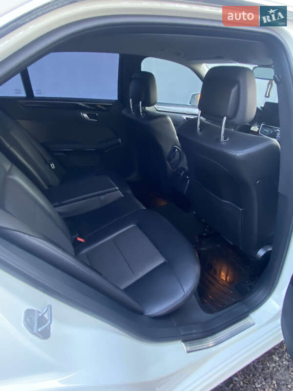 Седан Mercedes-Benz E-Class 2012 в Хмельнике