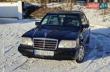 Седан Mercedes-Benz E-Class 1995 в Чернівцях