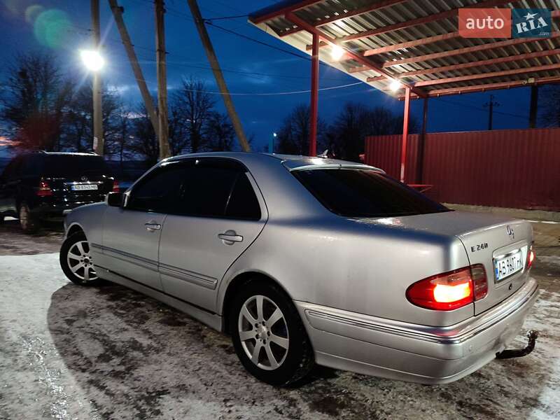 Mercedes-Benz E-Class 2001