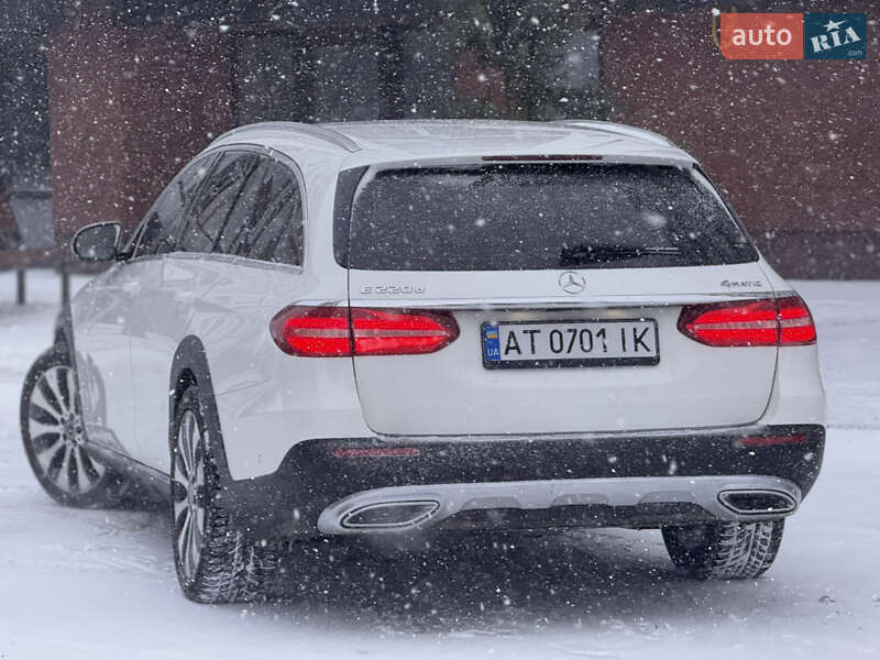 Універсал Mercedes-Benz E-Class 2017 в Івано-Франківську