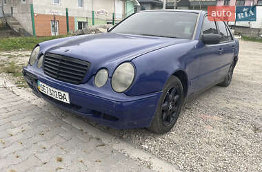 Седан Mercedes-Benz E-Class 2000 в Городенці
