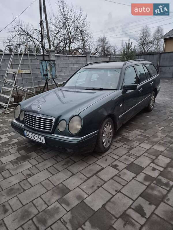 Універсал Mercedes-Benz E-Class 1998 в Рівному