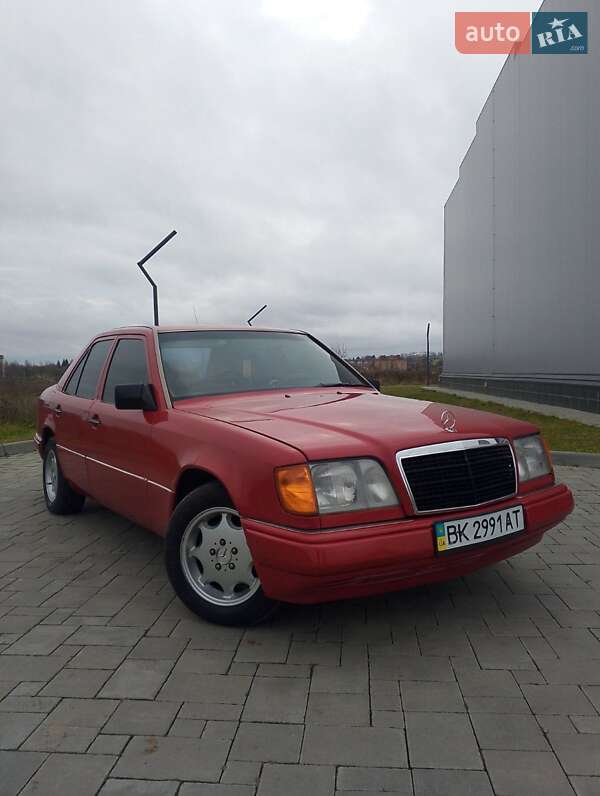 Mercedes-Benz E-Class 1995