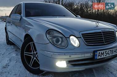 Седан Mercedes-Benz E-Class 2004 в Ровно