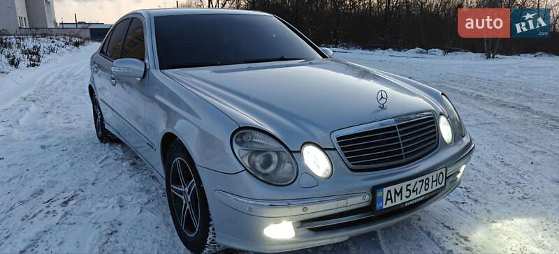 Седан Mercedes-Benz E-Class 2004 в Рівному фото 32 Седан Mercedes-Benz E-Class 2004 в Рівному