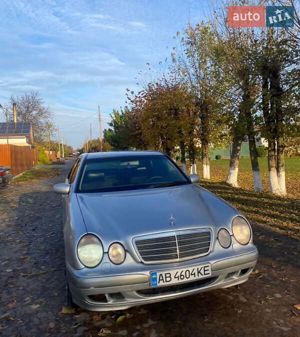 Mercedes-Benz E-Class 2000