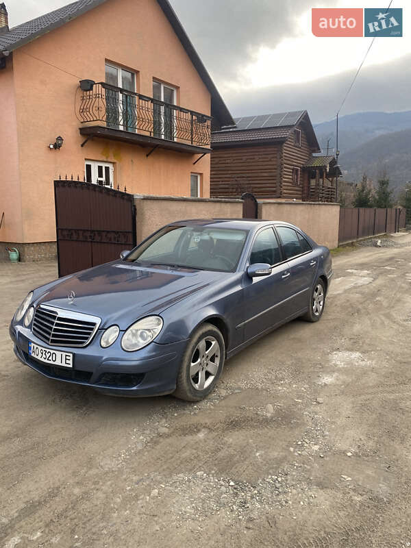 Седан Mercedes-Benz E-Class 2003 в Рахові фото 2 Седан Mercedes-Benz E-Class 2003 в Рахові