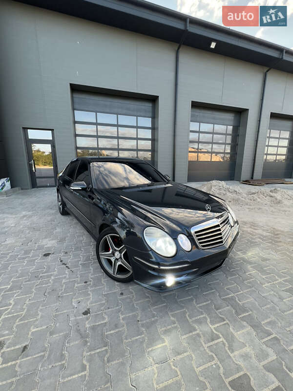 Mercedes-Benz E-Class 2004