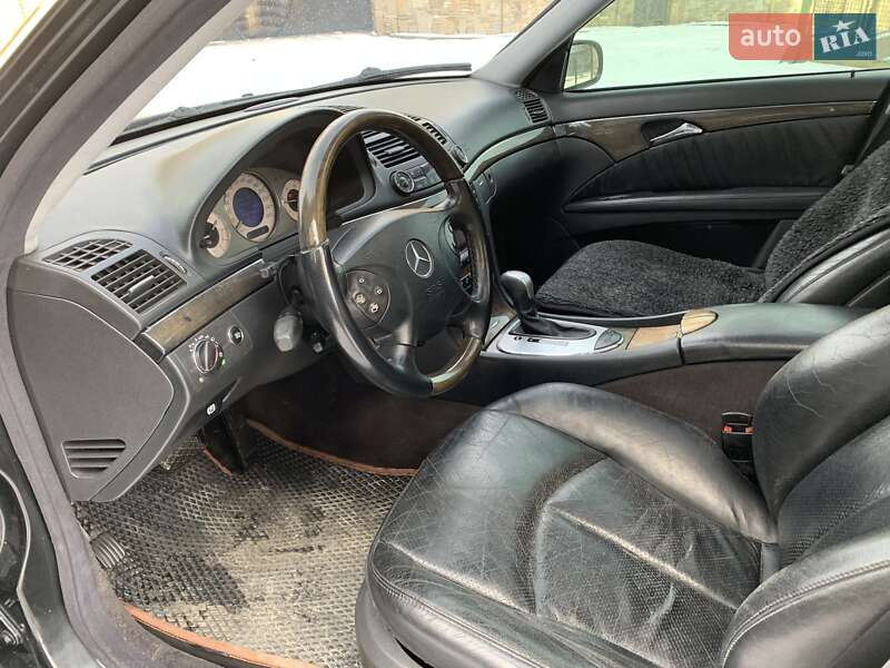 Седан Mercedes-Benz E-Class 2002 в Надвірній фото 31 Седан Mercedes-Benz E-Class 2002 в Надвірній