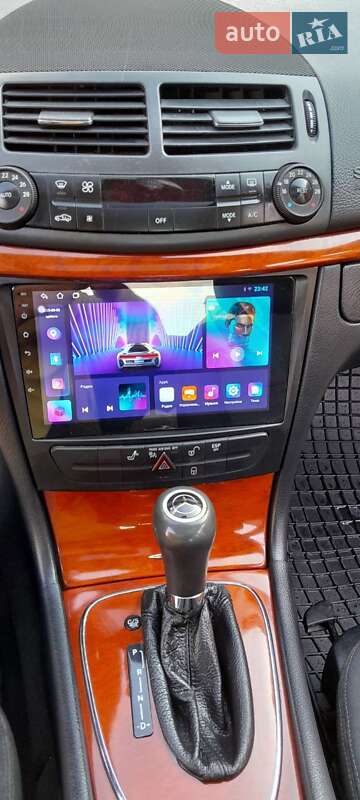 Седан Mercedes-Benz E-Class 2006 в Звягелі