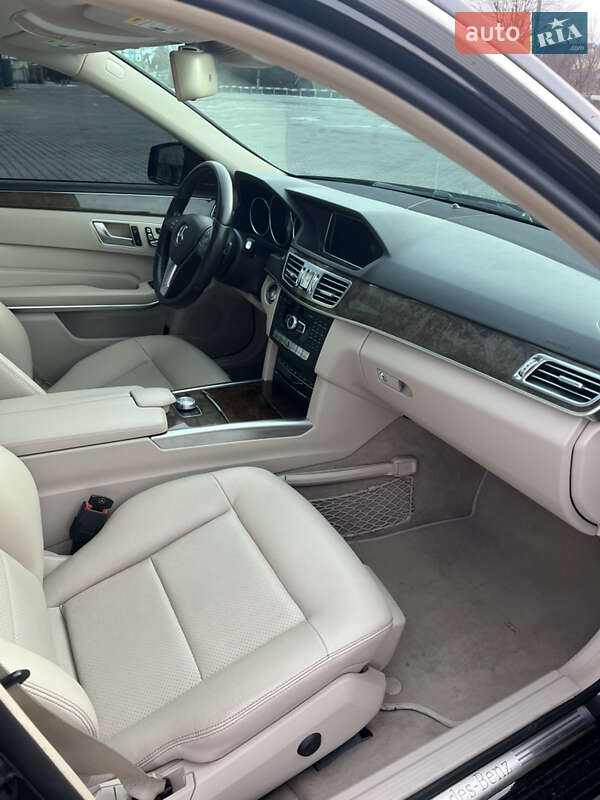 Седан Mercedes-Benz E-Class 2014 в Чернівцях фото 14 Седан Mercedes-Benz E-Class 2014 в Чернівцях