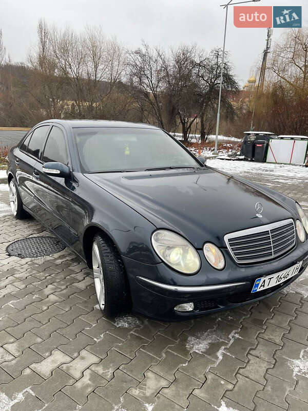 Седан Mercedes-Benz E-Class 2004 в Мукачевому фото 3 Седан Mercedes-Benz E-Class 2004 в Мукачевому