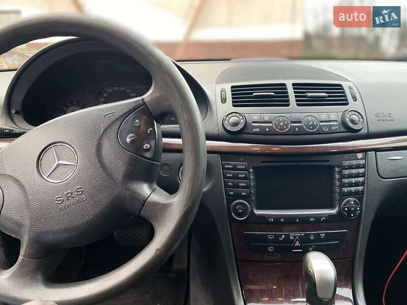 Універсал Mercedes-Benz E-Class 2004 в Бурштині