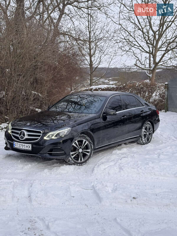 Седан Mercedes-Benz E-Class 2014 в Городенці
