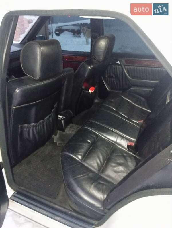 Седан Mercedes-Benz E-Class 1992 в Бердичеве