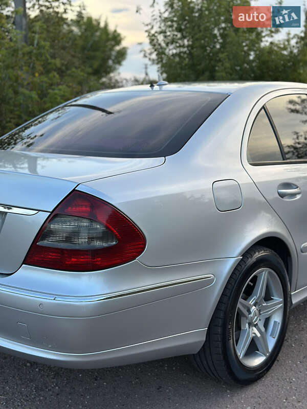 Седан Mercedes-Benz E-Class 2007 в Засуллі фото 16 Седан Mercedes-Benz E-Class 2007 в Засуллі