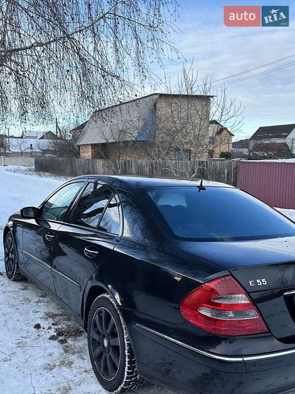 Седан Mercedes-Benz E-Class 2005 в Буче