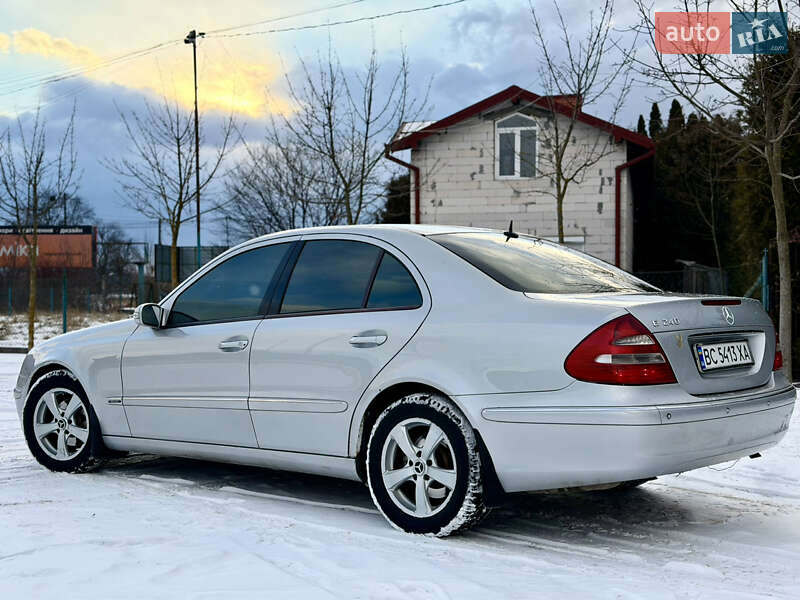 Седан Mercedes-Benz E-Class 2002 в Львове