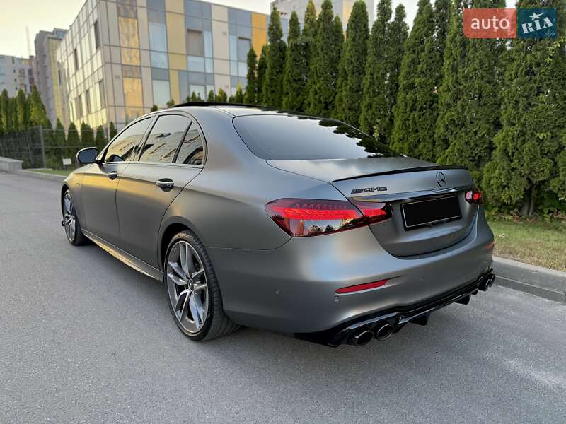 Седан Mercedes-Benz E-Class 2022 в Днепре